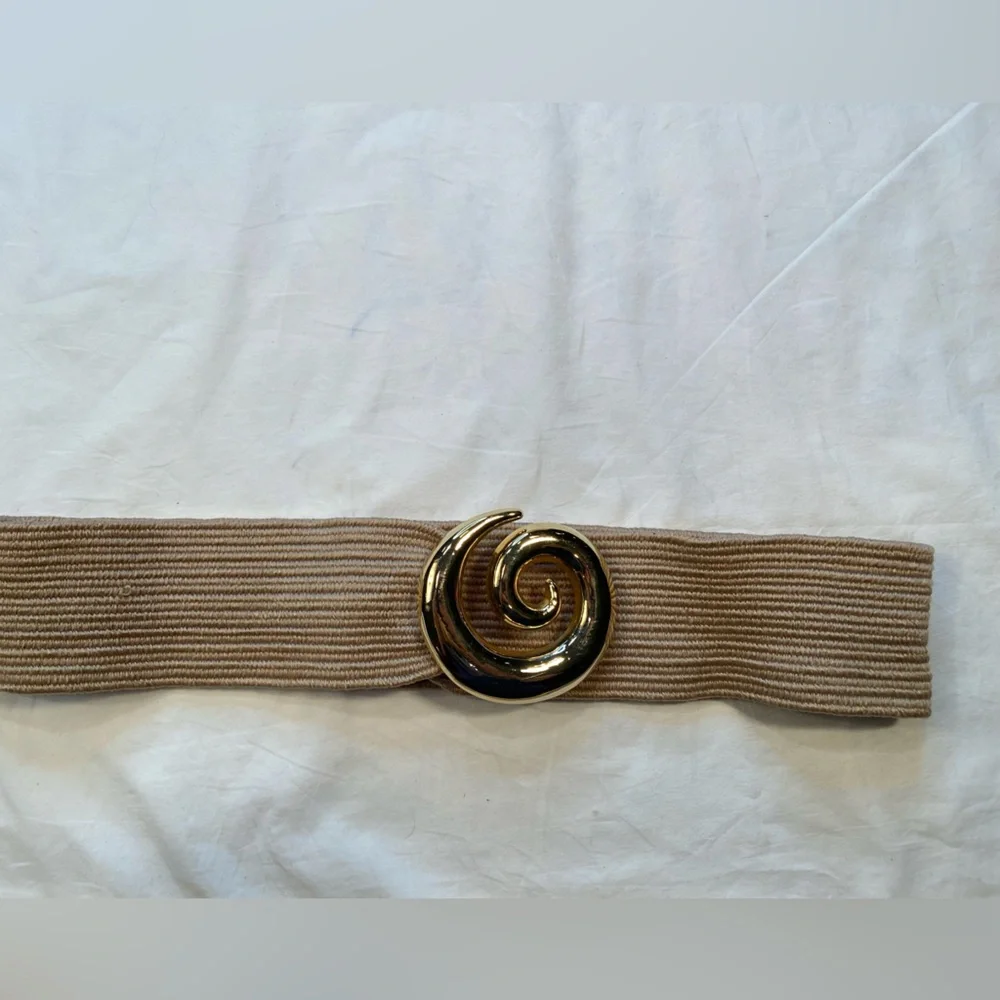 Vintage Gold‎ tone Swirl belt buckle and stretch belt